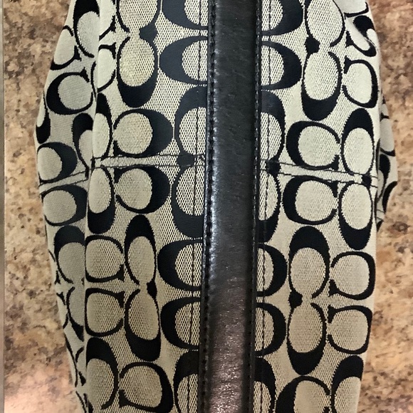 Coach Purse Logo pattern - Picture 4 of 8